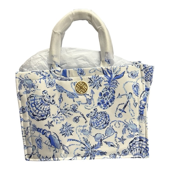 Lilly Pulitzer Blue and Cream Tote Bag Perfect for your Vacation - NEW - Picture 1 of 10
